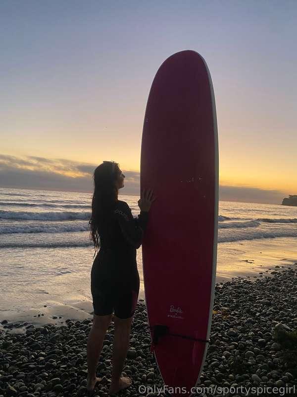 Your favorite surfer Barbie 💗🏄🏽‍♀️😚