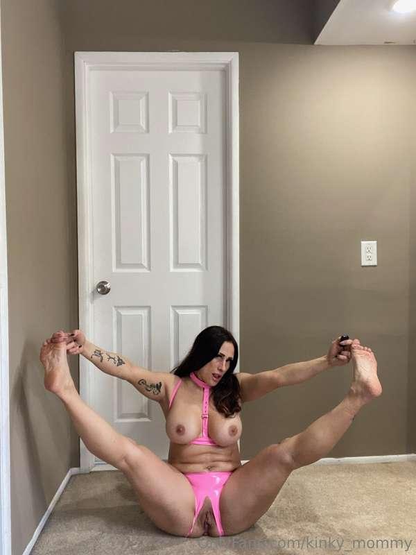 Spread my legs wide open for your cock to enter