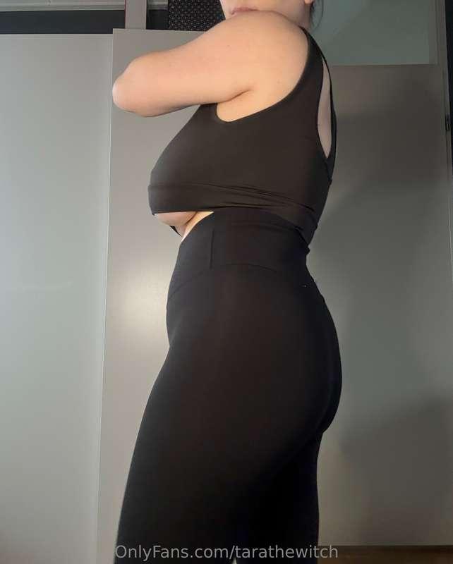 tarathewitch image #0