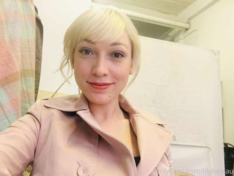 lilylabeau image #1