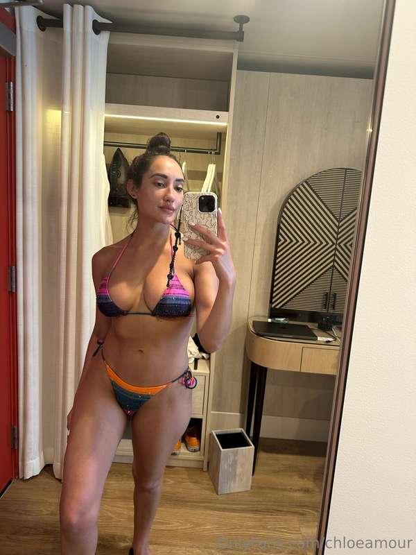 cum to the pool with me 💦