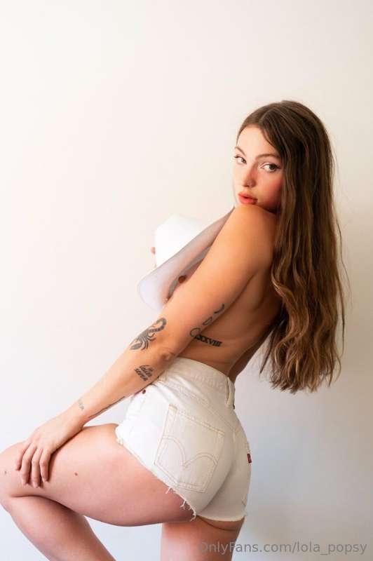 See my friend @welcometoedensgarden, the girl next door with..