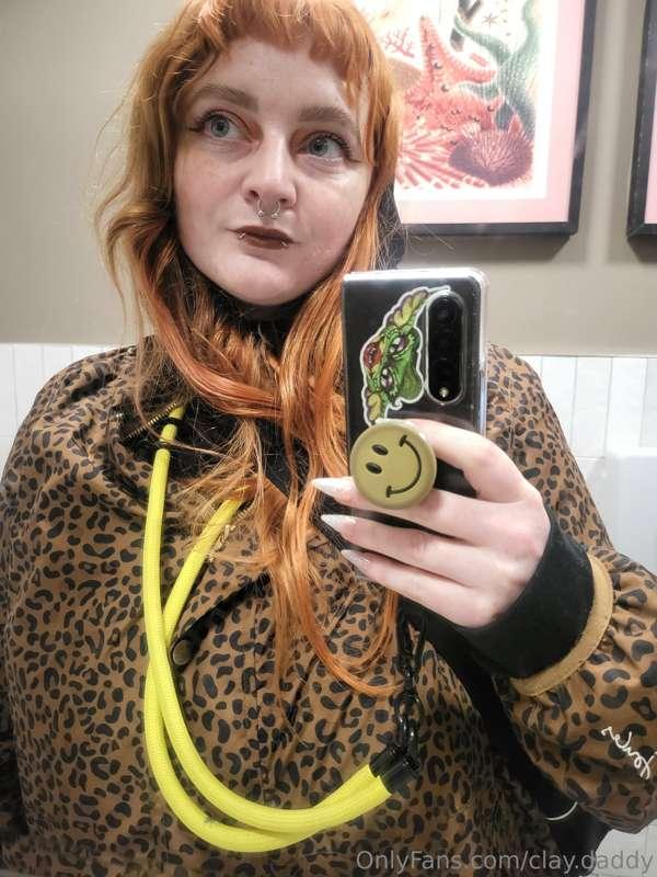 Me caught in the rain, would u warm me up please 🙏