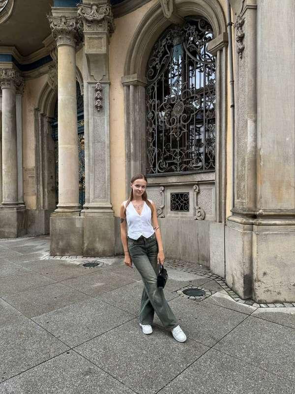 I so enjoy walking around the beautiful places of my city 🌆 ..