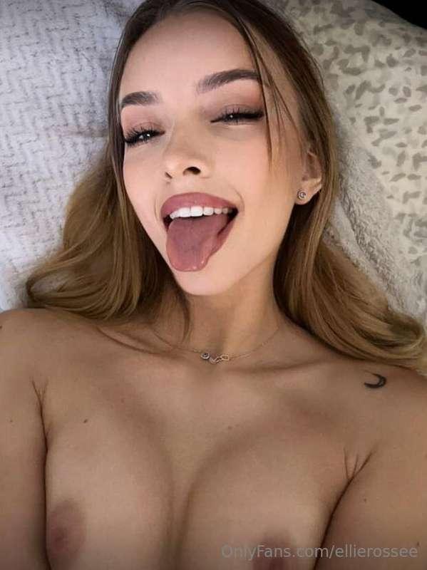 ## СUTE GIRL @krista_levich 🖤𝙁𝙍𝙀𝙀 𝙋𝘼𝙂𝙀🖤Do you want me to sho..