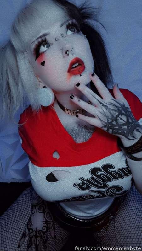 emmamaybyte image #15