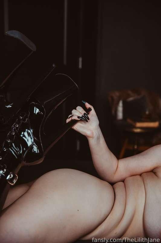 thelilithjane image #6