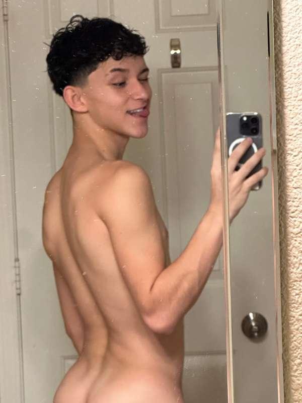 I ❤️ back dimples