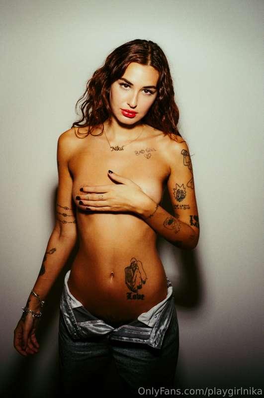 ♥️♥️♥️♥️ 
How beautiful is this picture from 1-10?