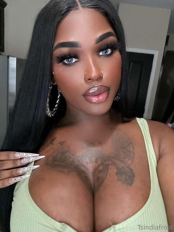 I love being your gorgeous girlfriend baby 🥰🥰😍 i look so gor..
