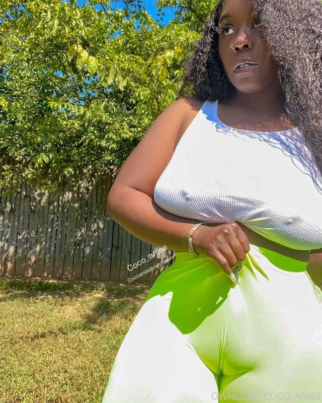 Phat pussy problems 👅🐈
