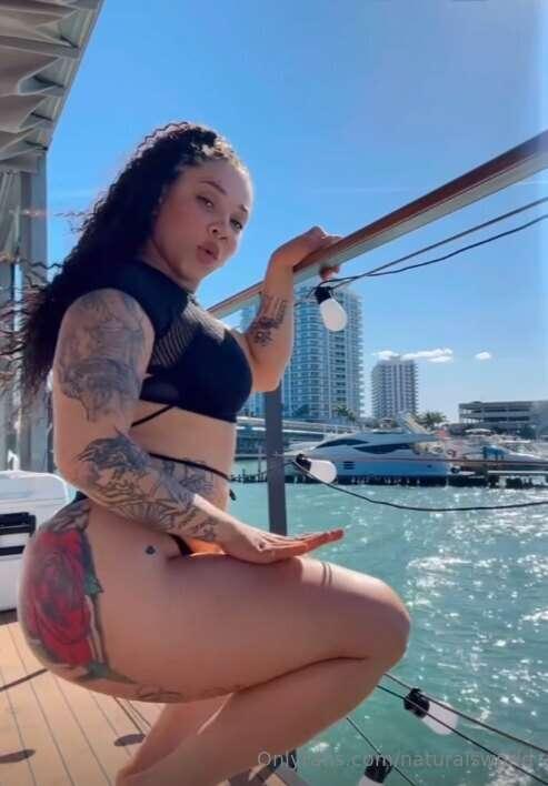 Yall is it summer already?🤣