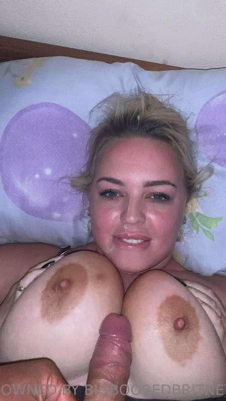 You wanna watch me recieve a cumshot to my face baby? 👅 I lo..