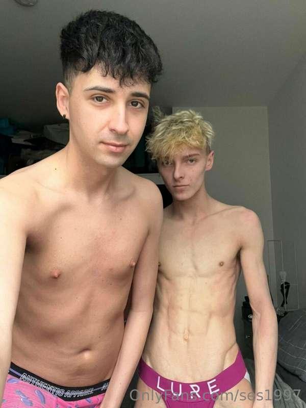 Ｉ ＬＯＶＥＥＥＥＥ when I come across a twinks page and I see ＦＵＬＬ Ｃ..
