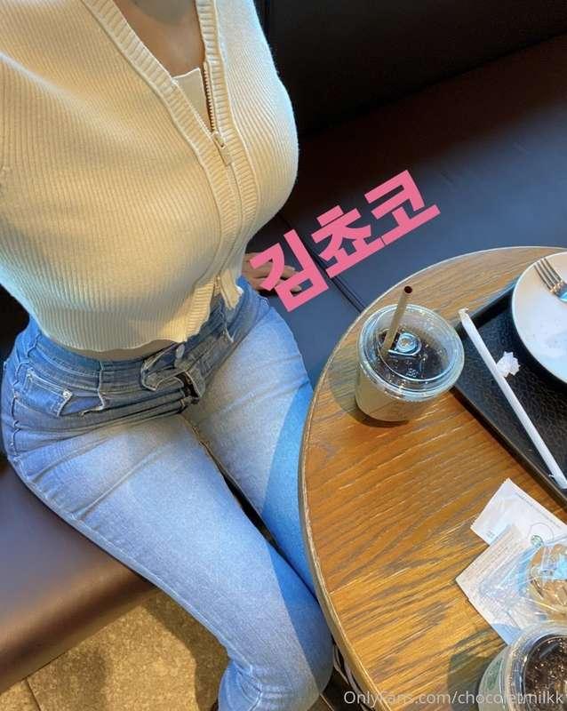 스벅갔다가 스위치 눌렸어요😖 
넘 자주 눌리나 싶지만 친구랑 있어서 빠르게  이성을 찾았습니다 🥶🥶
스위치가..