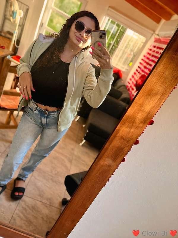 Honey, are you online for a quick video call? 🥵