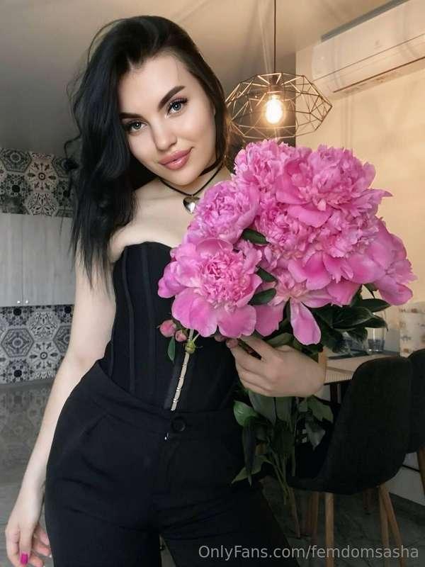 Oh my god!😱🥵 @cutie.sophie I can't stop thinking about sex, ..