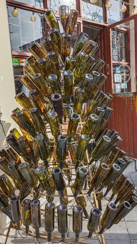 I found an amazing bottle sculpture in my gallery. It may se..