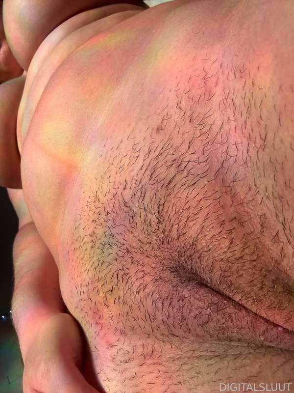 seems like today is a pic day🫣 growing my bush out a little so I took some pics hehe

#pussy #petite #nude #hairypussy #bush #tease #mixedgirl