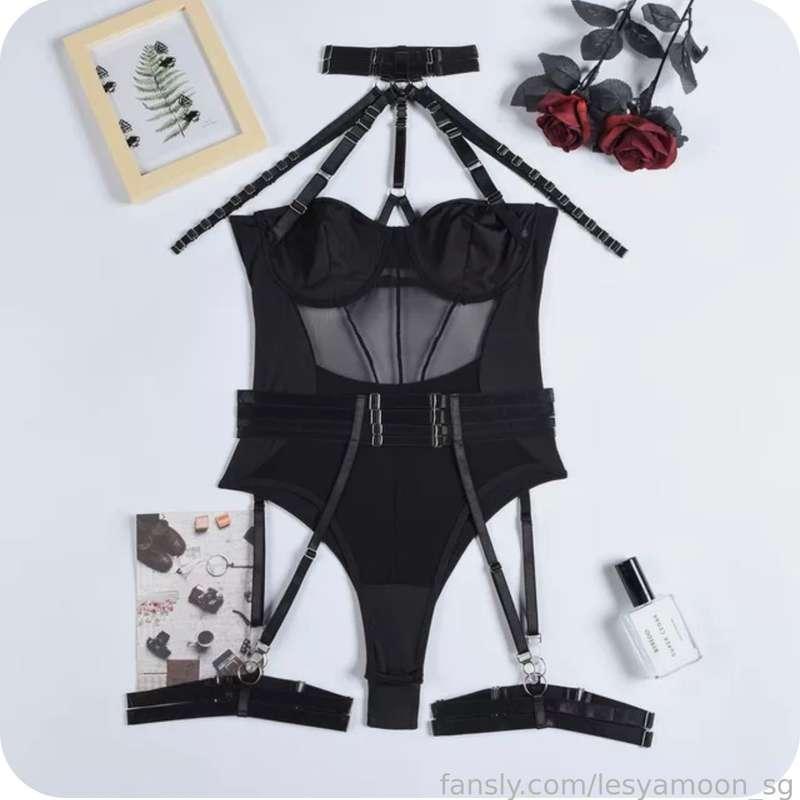 I want new sexy lingerie 😍 You can make me a gift 💝 any underwear ($200) and I send you exclusive video 😋🔥

#fyp #custom #underwear #lingerie #sexygirl #tattooed #petite #teen #perfectbody