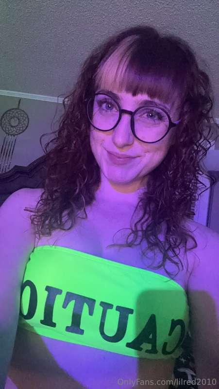 Streaming LIVE NOW💚😘