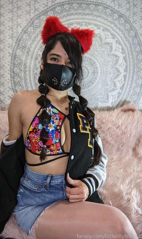 littlelillyfckslut image #3