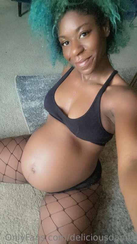 deliciousdanii2 image #1