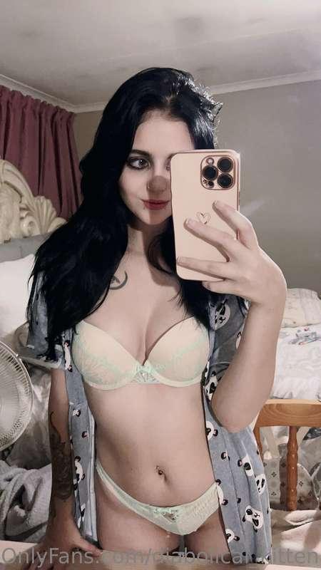Still need to do a full set in this lingerie set☺️