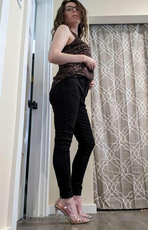 small.feet.sweetie image #2