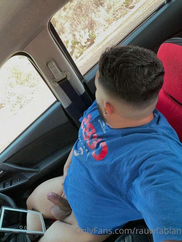 come suck my dick while I drive us around 🤪💦