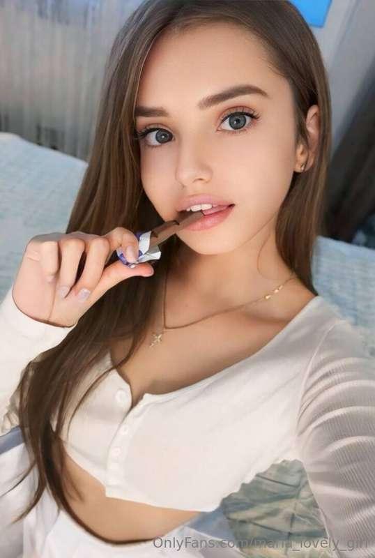 This sweet babe girl is looking for her man @baby_sweet_mia ..