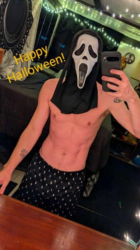 I 🧡 Halloween!! 🎃 👻 🪄 Don't forget to check out the Hallowee..