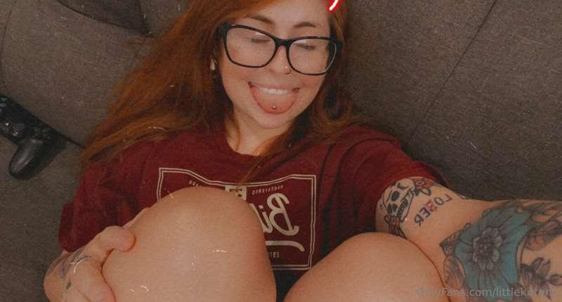 i’m not wearing panties (: