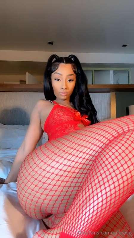CAN YOU HANDLE THIS ASS? 🤪I need a nigga who doesnt cum righ..