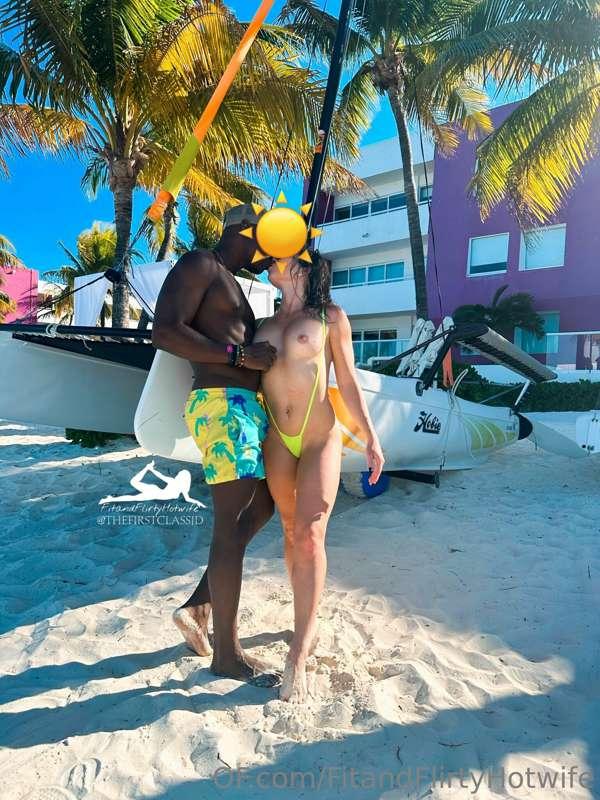 fitandflirtyhotwife image #1