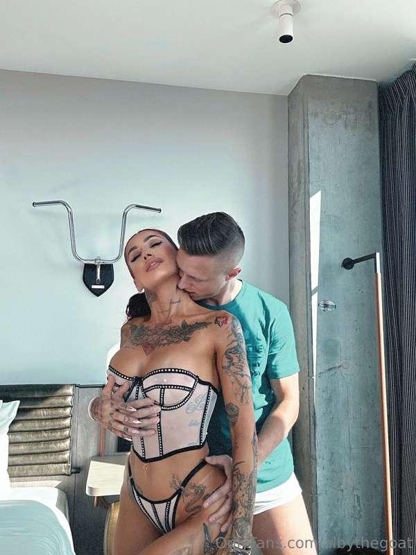 I always give my neighbors the best hospitality🥰😏
