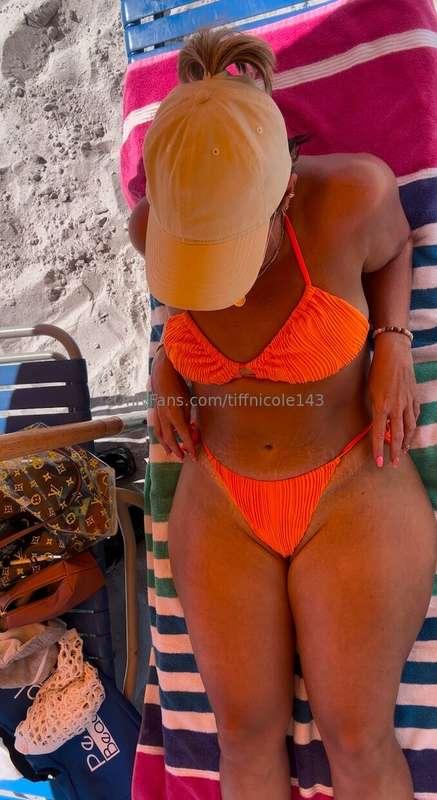 Do tan lines turn you on? 😈 I hope so...💕