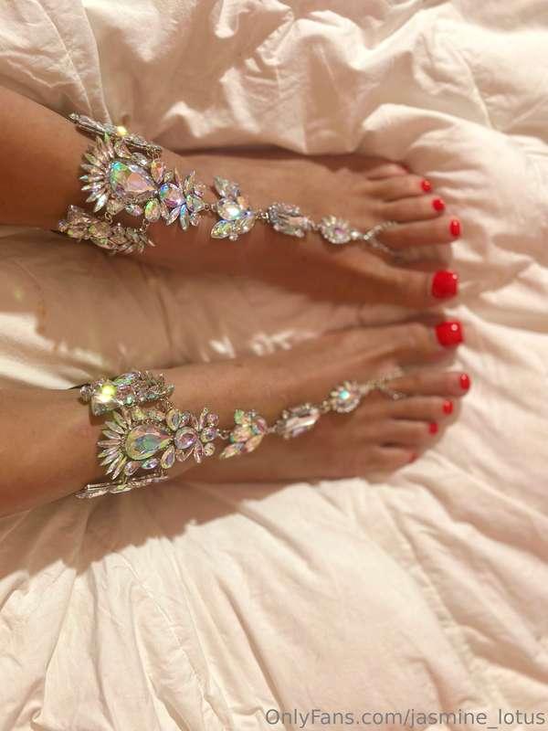 I painted my toenails red. I absolutely love the color🥰 I've..