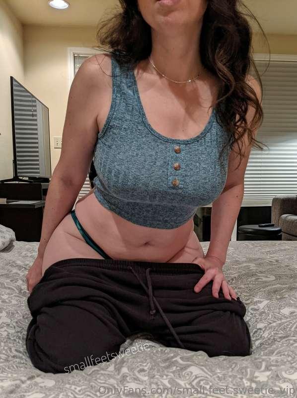 small.feet.sweetie_vip main image