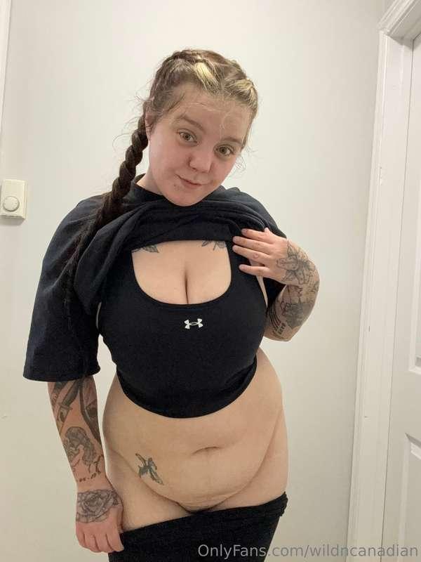 The best feeling after a workout is getting undressed 😊