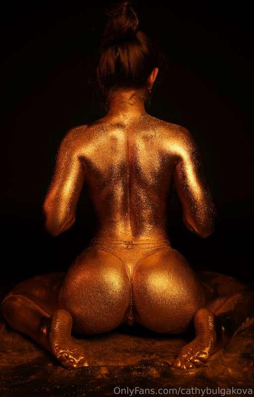 GOLD BOOTY TWERK
