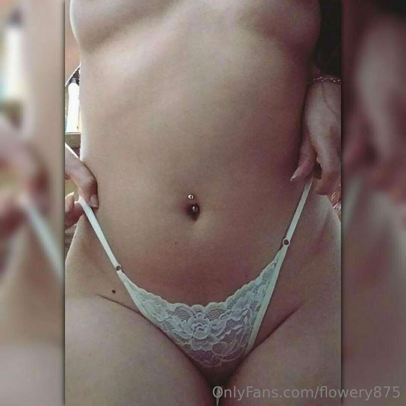 @Celexxx @Celexxx

💋Of course I want to sit on your face, ba..