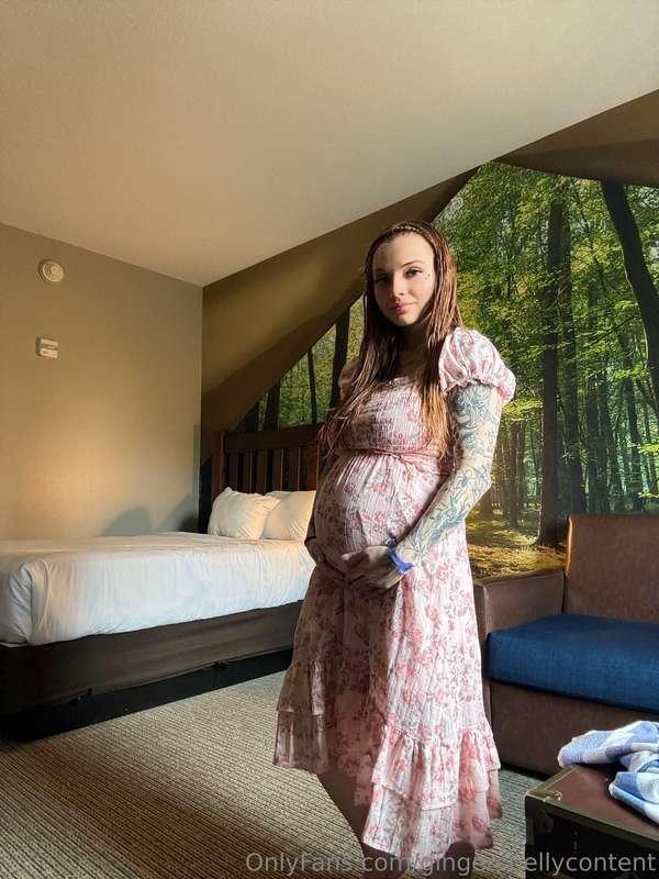 PREGNANCY PICTURE DUMP (32 pics)