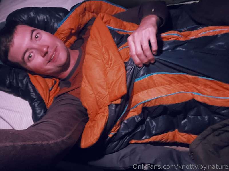 Ever had the 3 am chills while camping 🥶? It occurs from hum..