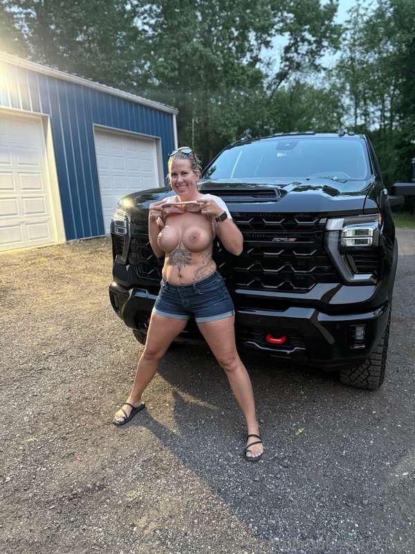50% off of my VIP purge, but hurry before I change my mind!!..