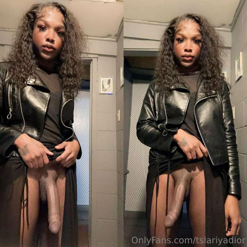 Who is bigger you or me … 🍆?