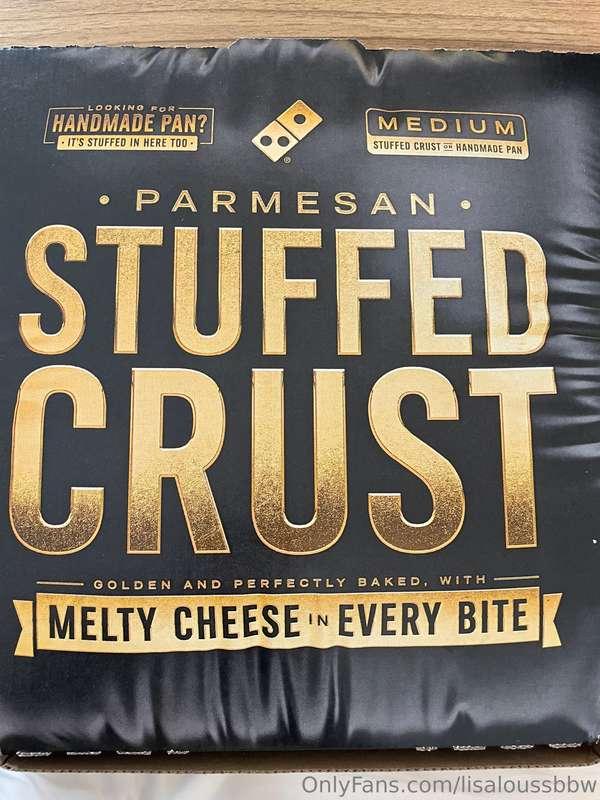 I’m trying Dominoes new stuffed crust pizza tonight, I LOVEE..