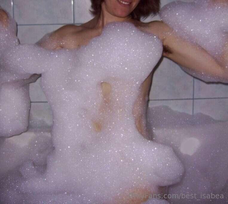 Dressed into bubbles 😇