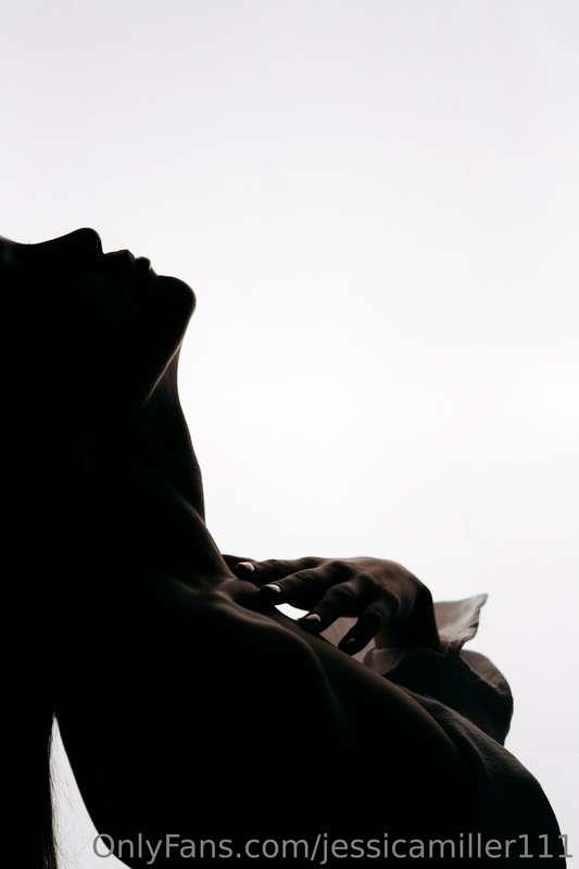 A little erotic for ur sleepless nights and dreams of me onl..