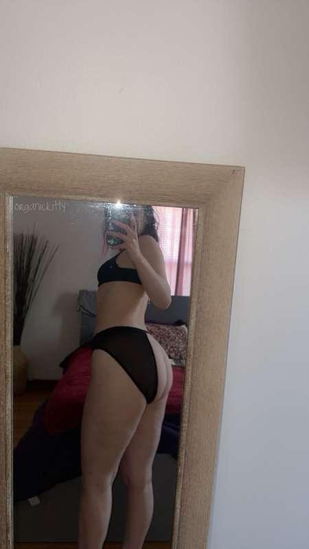 yoga has been doing me well physically and mentally 😌🍑unlock..